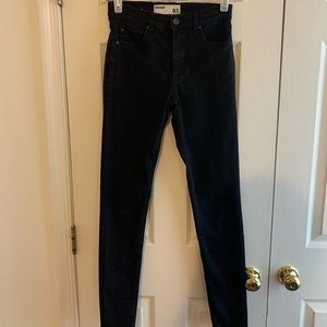 Size 1 black skinny jeans